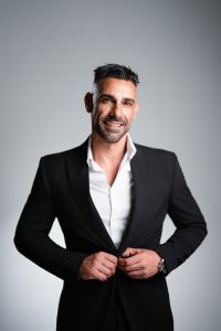 (Bill) Bill Karamanlis